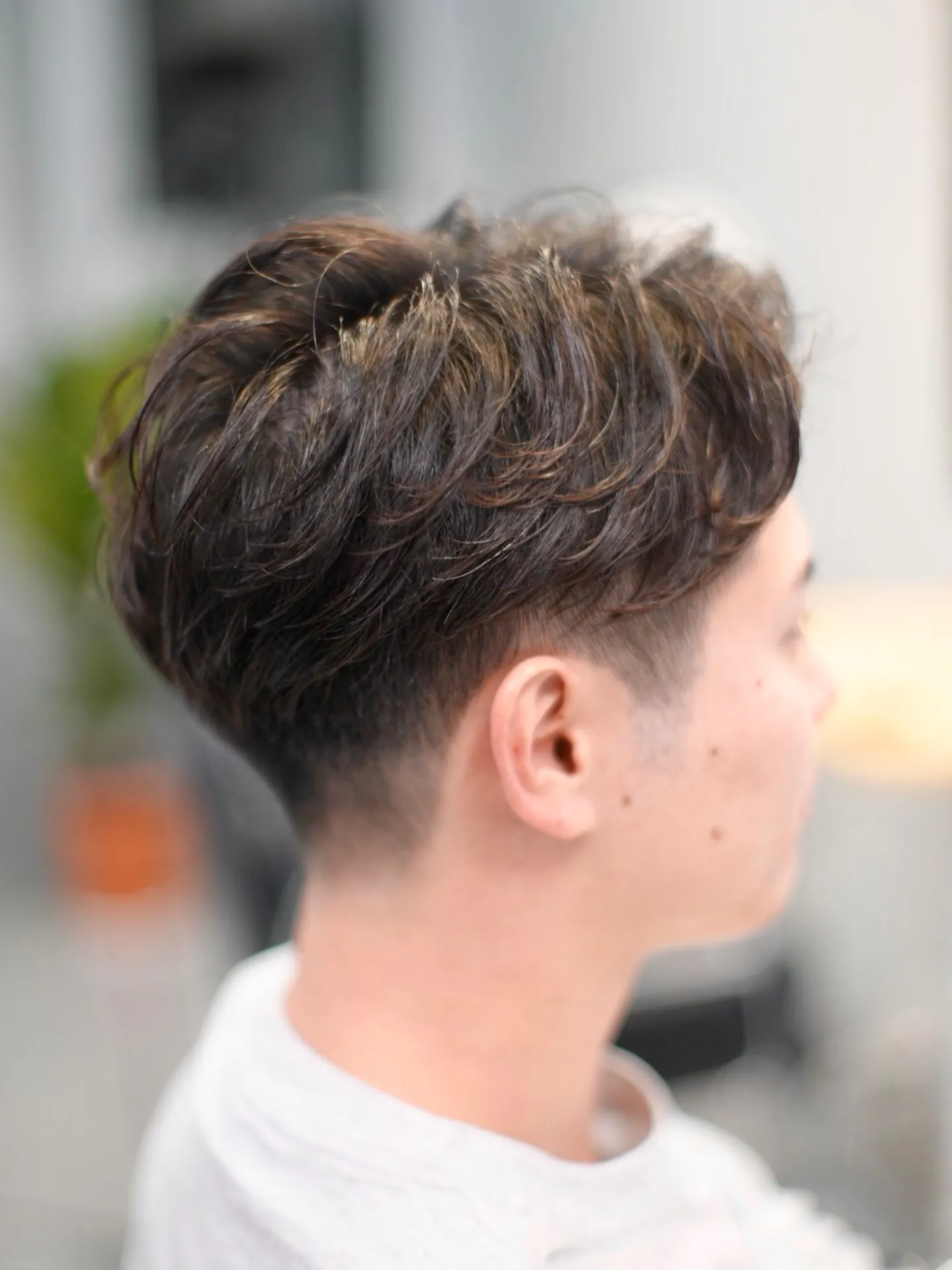 刈り上げ×毛流れパーマ