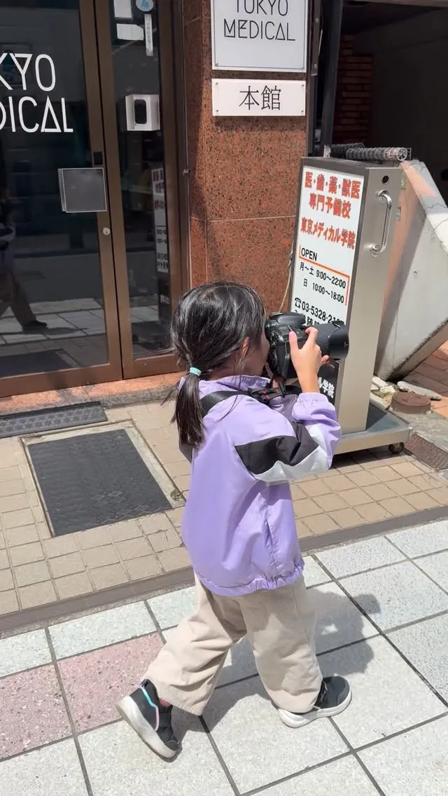 真ん中の子がカメラ好きみたいです😊